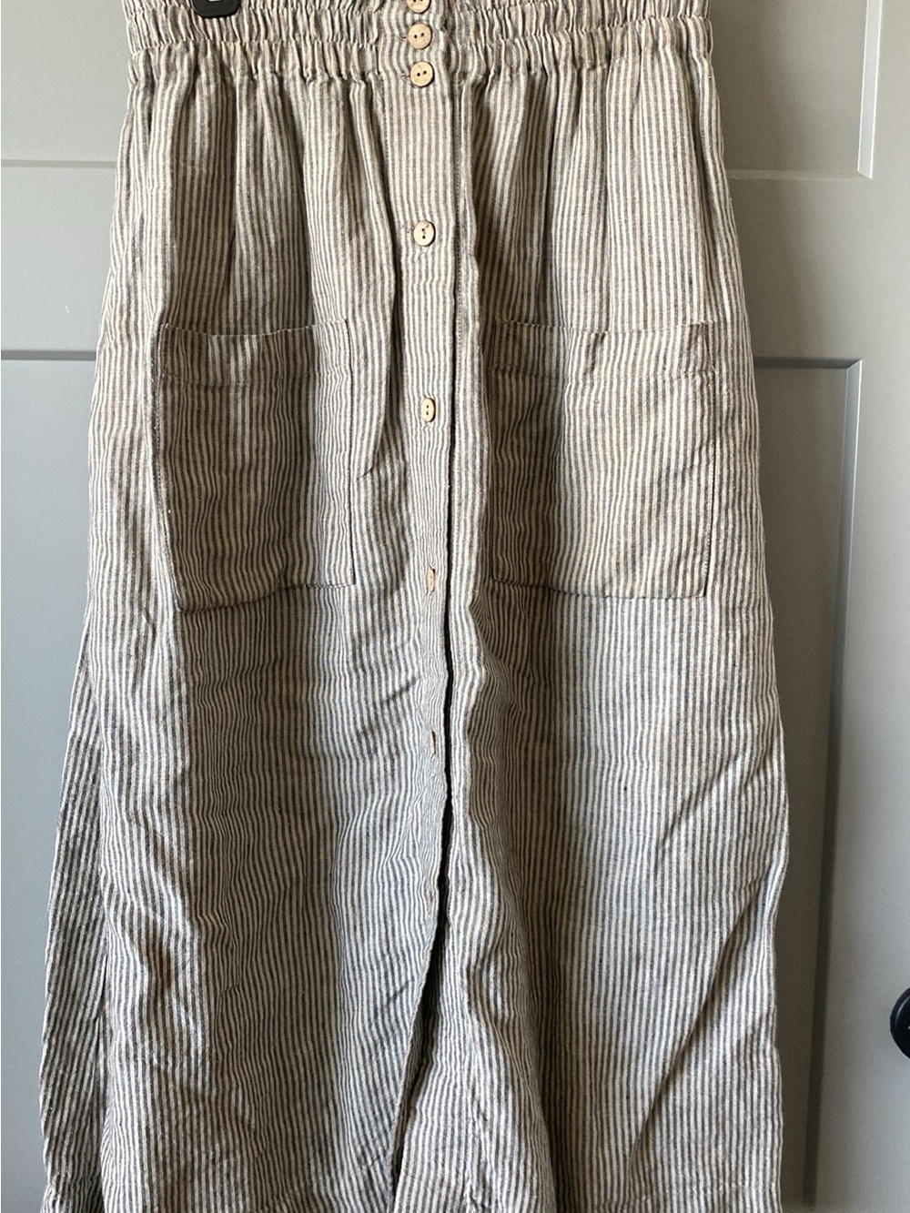 notPERFECTLINEN Striped Button-Front Sion Skirt in natural stripes